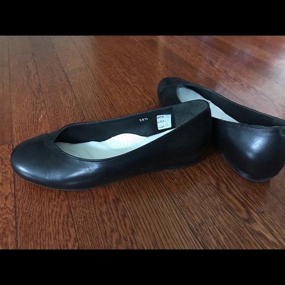 Flat leather shoes - Picture 4 of 5